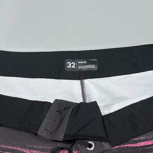 Hurley Men's Gradient Swim Shorts - Black and Pink - Picture 2 of 3